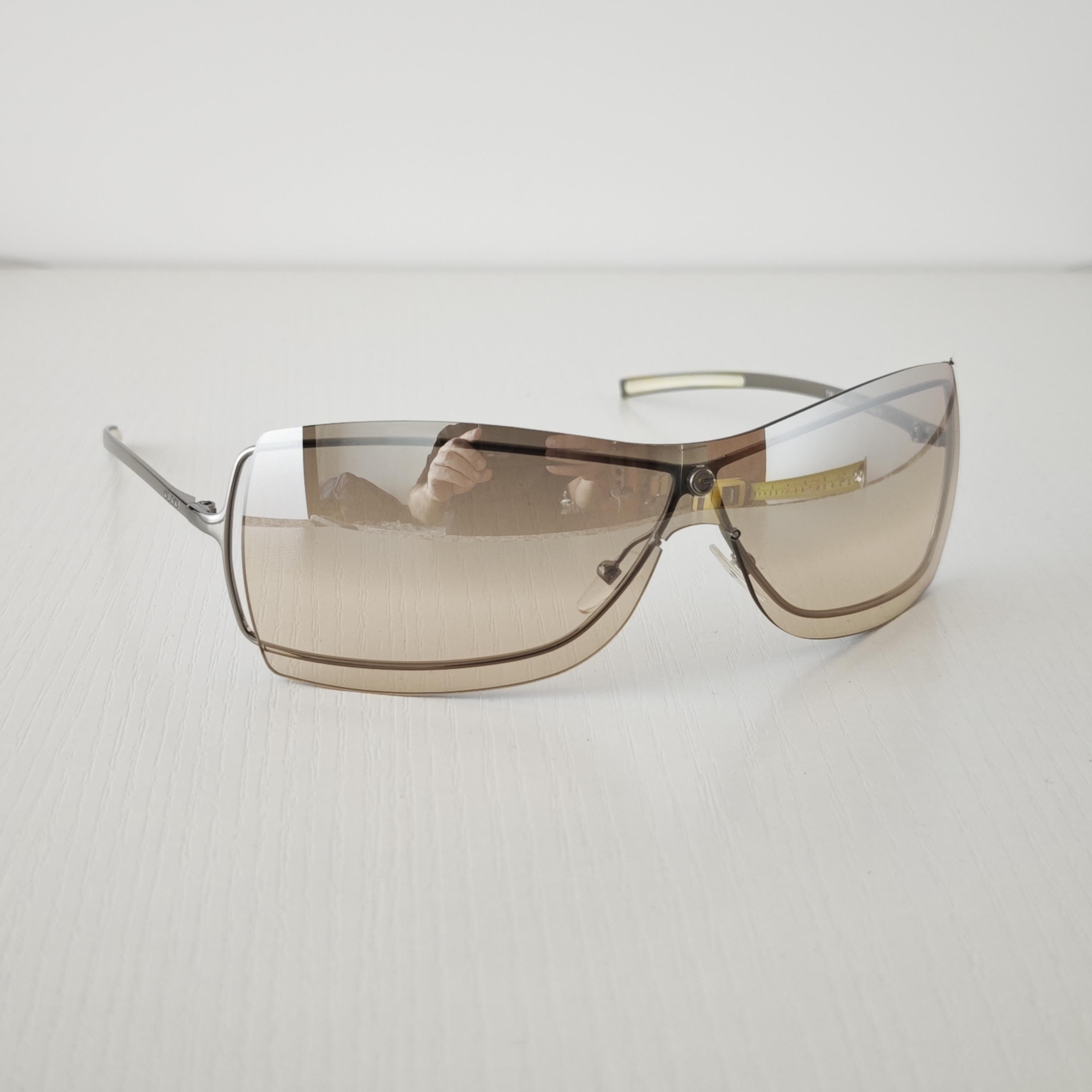 Gucci shield sunglasses - Etsy 日本