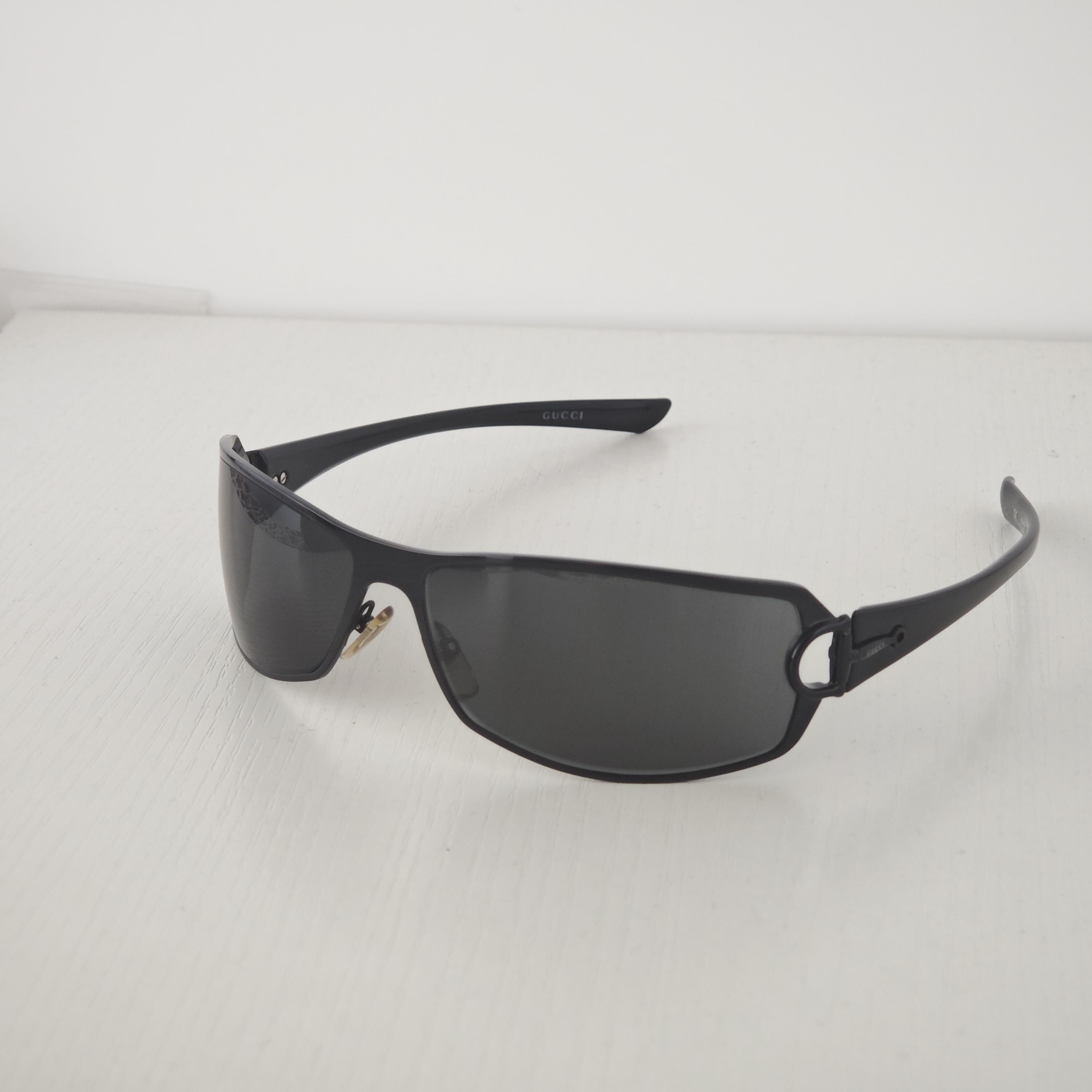 Gucci GG 2739/S Black Wrap Sunglasses Made in Italy. Designer