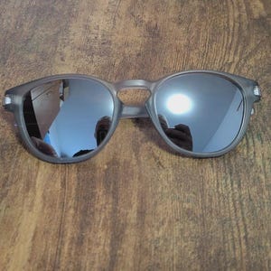 Oakley Latch OO9265 lightweight acetate oval sunglasses made in USA 53/21 #105 image 5