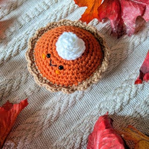 Pumpkin Pie Amigurumi Crochet Pattern |Thanksgiving and Fall Decor (PDF Download)