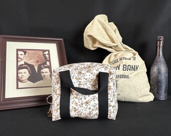 Floral Vintage Print Zippered Pouch, Western Themed Charm Bag