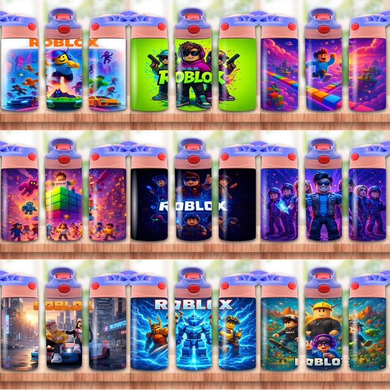 Puede incluir: Una colecci&oacute;n de botellas de agua con dise&ntilde;os coloridos de Roblox. Las botellas tienen una tapa azul y rosa y un cuerpo blanco. Los dise&ntilde;os incluyen varias escenas y personajes del popular juego en l&iacute;nea.