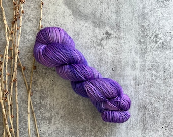 Shades Of Lavender | SW Merino Nylon | 4ply  | Indy Dyed Yarn | Hand Dyed Yarn | Soft And Squish Yarn | Fingering Weight | OOAK