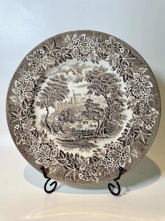 macCrown Staffordshire 社のハンティングシーン 皿