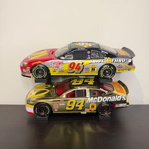 Soporte de dos niveles de fundición a presión a escala 1/24