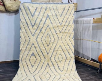 Vibrant Azilal Rug: Colorful Berber Moroccan Wool Carpet