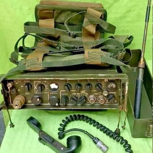 Rádio militar BRD510, receptor e transmissor de rádio.