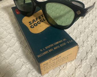 Vintage Safety Goggles – H.L. Bouton Co. Green Lens Wire Side Shields – Industrial / Steampunk
