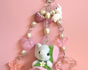 Ręcznie robiony brelok do kluczy Calico Critter - Baby Pink Strawberry Elephant