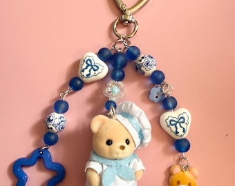 Ręcznie robiony brelok z kaliko stworzonkiem - Baby Blue Bear Baker