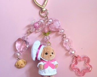 Ręcznie robiony brelok z kaliko stworzonkiem - Baby Pink Puppy Baker