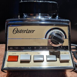 Neuwertiger Osterizer Gewerbemixer von 1984 (nur Unterbau) | Modell 352-61L, Chrom, Code N4 | Vintage-Profi-Motor | Hergestellt in den USA