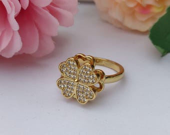 Anillo giratorio con trébol dorado • Símbolo de suerte y fortaleza emocional • Regalo de joyería llamativo para ella • Anillo giratorio con significado