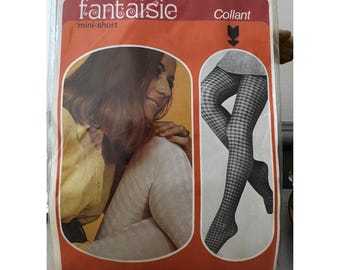 May include: Vintage package of "fantasie" mini-short pantyhose. The packaging is orange and white, with an image of a woman wearing the pantyhose. The pantyhose have a diamond pattern. The package also has the text "Collant".