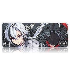 Puede incluir: Alfombrilla de ratón rectangular con una ilustración detallada de estilo anime. El diseño presenta un personaje con cabello blanco y negro, ojos morados y un guante negro con detalles rojos. Se incorpora texto japonés.