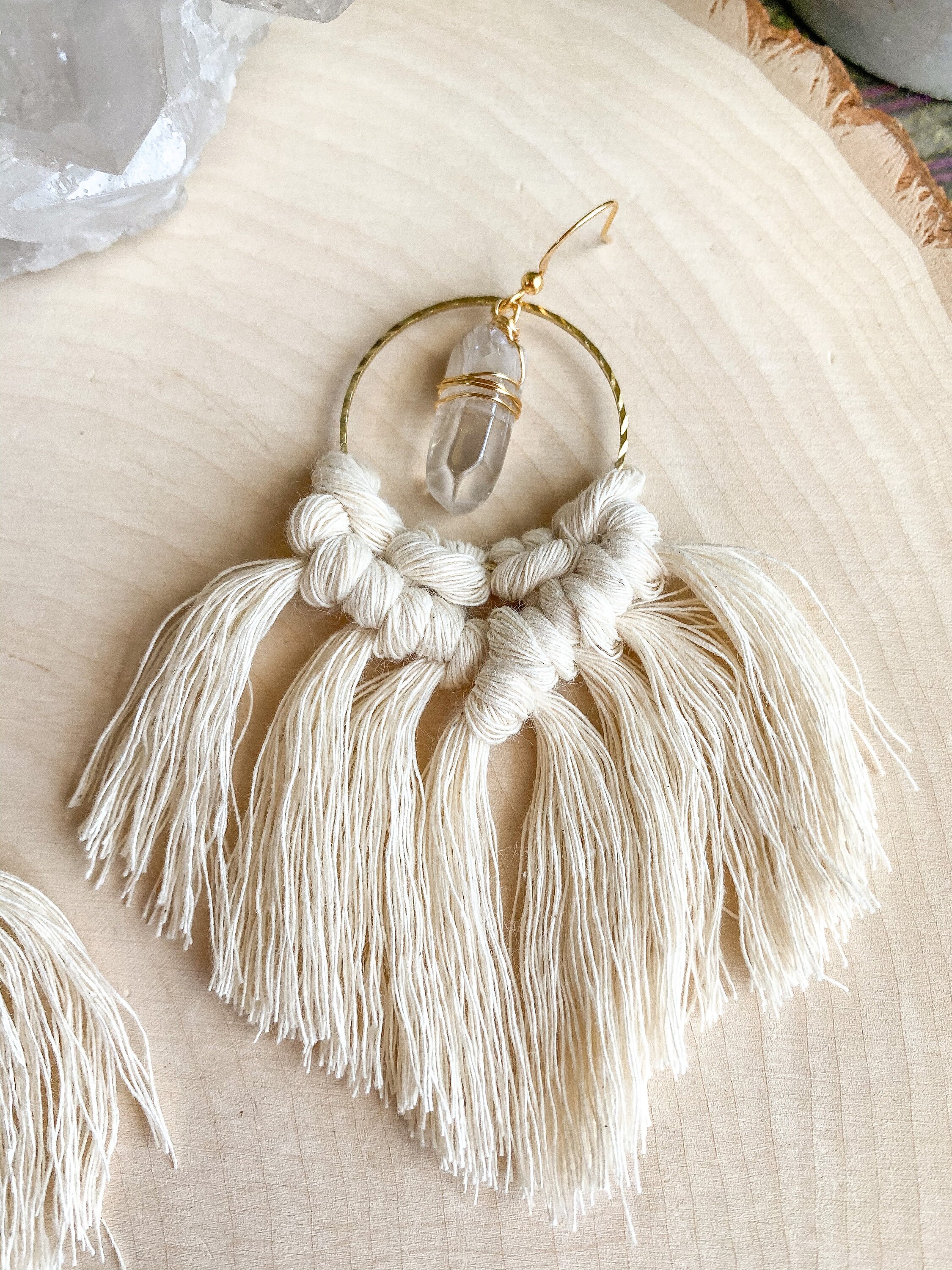 SHUANGART 30 Pcs Wood Blanks Macrame Earring Making Kit for Women Girls,  Unfinished Circle Macrame Tassel Earrings Supplies Kit with Earring Hooks  for DIY Jewelry Making : Amazon.in: Home & Kitchen