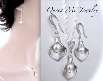 Calla Lily Jewelry SET Calla Flower Freshwater Pearl Earrings AND Necklace for a Bride Wife Mother Bridesmaids Wedding Bridal Jewelry GIFT
