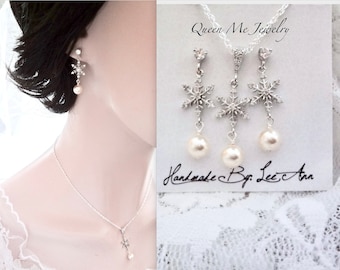 Snowflake Bridal Jewelry Set for a Bride Bridesmaids Dainty Winter Wedding Jewelry CZ Pearl Snow Flake Earrings Necklace Christmas Gift
