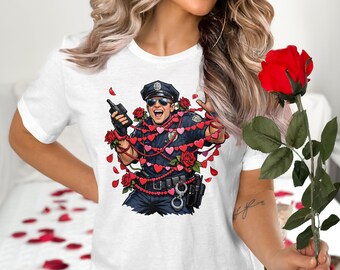 Camiseta romántica de policía con corazones y rosas para San Valentín.