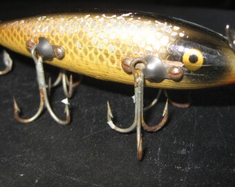 1923 Thru 1934 Heddon Game Fisher #5500 Wooden Red-white Lure - Etsy