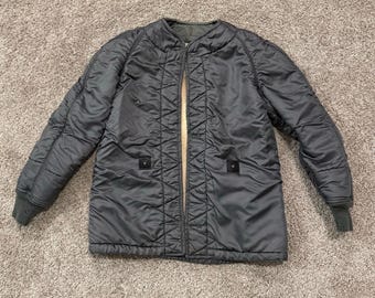 Vintage 1960s USAF Military Liner Wool Nylon Jacket size XS
