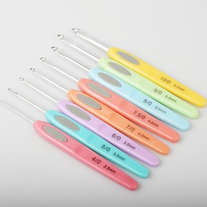 1 set(8 pcs) Colorful Plastic Crochet Beginner Crochet Hook With 140mm Length 10316650