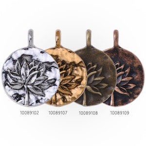 20 colgantes redondos de metal con forma de flor de loto, dijes vintage, dijes de yoga, joyería de loto, 16 mm, 100891
