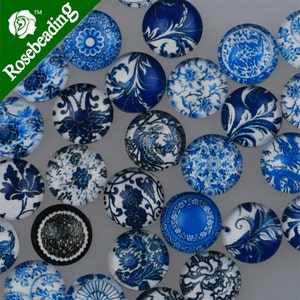 Puede incluir: Surtido de 20 cabujones redondos de vidrio con diseños de porcelana china azul y blanca.
