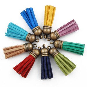 50PCS 3.5CM colores mixtos tassel fibra borla fleco borla borla con 10mm tapas de bronce antiguo encantos D1299