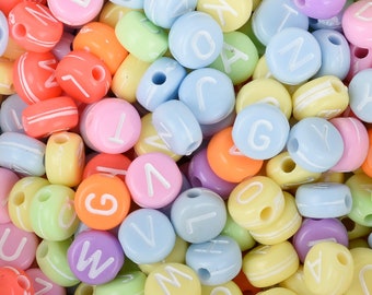 7 * 3,8mm Bunte Alphabet Perlen Acryl Alphabet Perlen 2mm Loch 100 Stück / Beutel Gemischt 103127