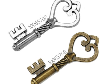 10 Vintage Steampunk Key Charms Wholesale Keys, wedding key charms  Key pendants 100657