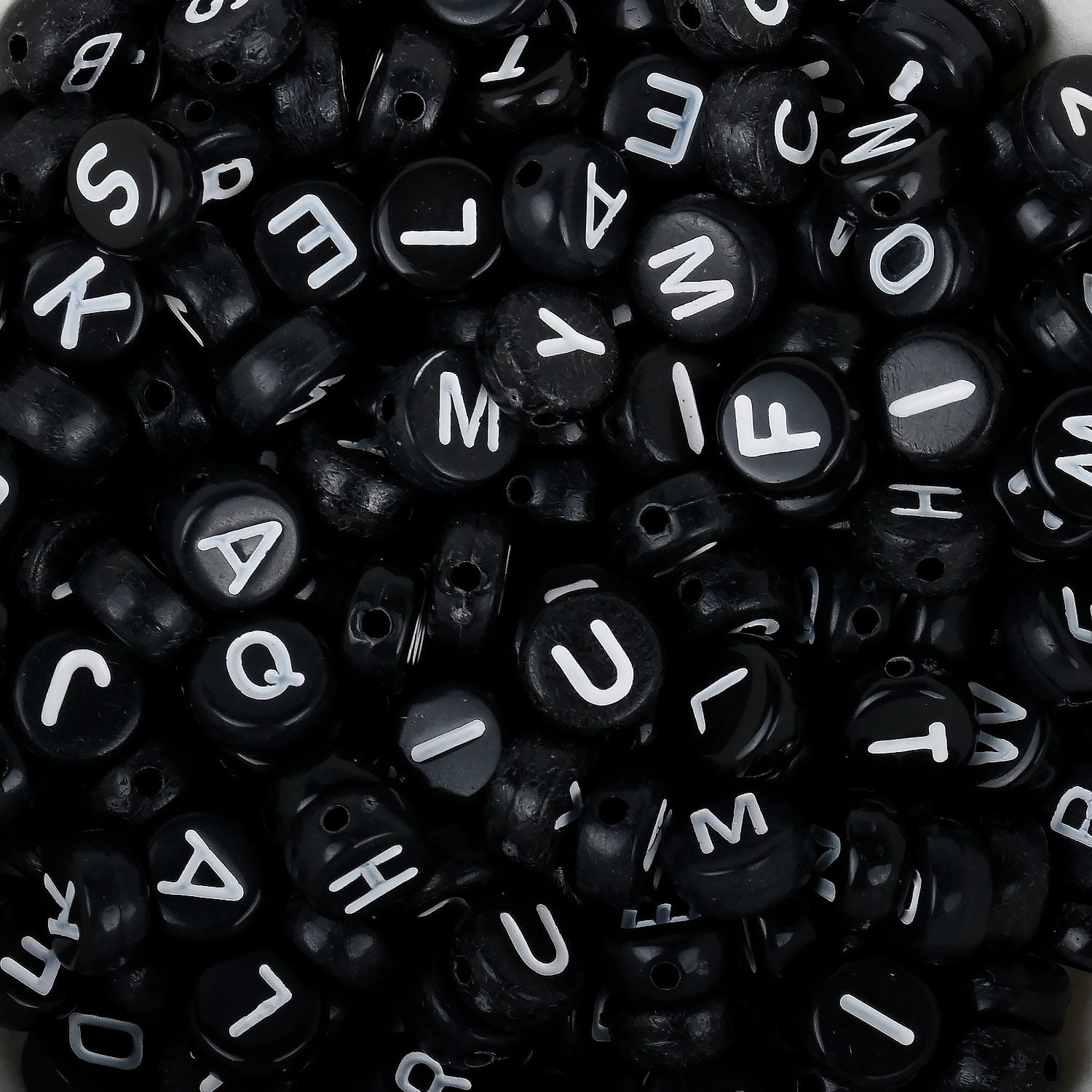7*3.7 mm ブラック アルファベット ビーズ アクリル アルファベット