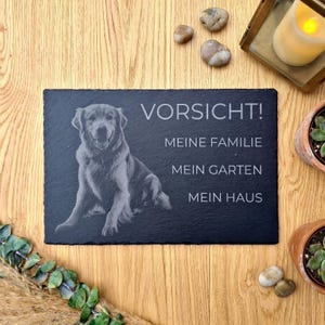 Schild aus Schiefer Vorsicht Hund, personalisierbar mit Foto und Text, optional mit gebohrten Löchern, imprägniert für Außenbereich