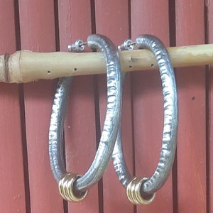 grote sterlingzilveren getextureerde ringen, funky verwijderbare koperen ringen. Lichtgewicht, 2 inch lang, gratis expresverzending. Gebatikte geschenkdoos