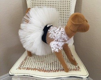 Daisy White Coup de Foudre Dog Dress