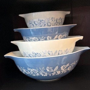Vintage Pyrex Colonial Mist Mixing Bowls Set (441-444) Floral Blue Nesting
