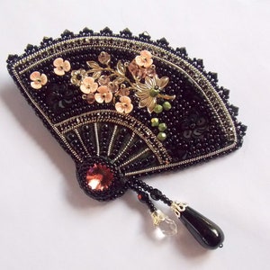 Tutorial ,Pattern, Bead embroidery ,Beading pattern , Instructions only , Japanese fun brooch image 2