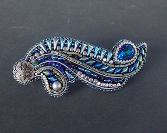 Metallblå hårspänne, Swarovski hårnål, Pärlbroderi, Hårsmycken med fröpärlor, hårspänne, eleganta färger, moderna färger