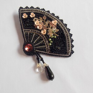 Tutorial ,Pattern, Bead embroidery ,Beading pattern , Instructions only , Japanese fun brooch image 3