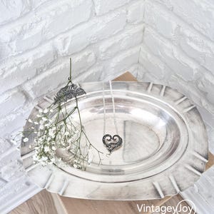 Vassoio ovale vintage placcato in argento, decorazione per la toeletta, vassoio decorativo, ciotola per l'ingresso, espositore per gioielli, elegante ciotola in argento