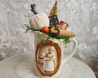 Decoratie voor een Thanksgiving-taart, vintage melkkannetje, fluwelen pompoen als tafeldecoratie, herfstminiaturen met houten kralen, oogstdecoratie