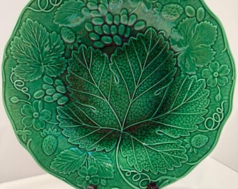 Vintage Green Majolica Grape Plate with Scalloped Edge