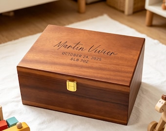 新生児のための名入れ木製ベビーメモリーボックス、刻印入り記念品