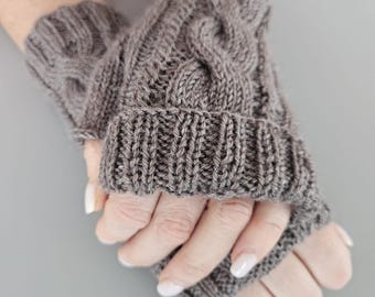 Handgebreide vingerloze handschoenen, kabelgebreide armwarmers van wolmix