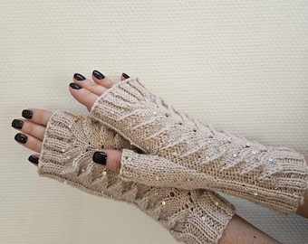 Beige alpacawol vingerloze handschoenen met pailletten handgebreide kanten armwarmers