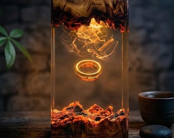 Handgemachte LOTR Ring-Harz-Holz-Lampe, Schmieder-Pyramide, Fantasie-Nachtlicht, kostbares Ring-Geschenk für Ihn