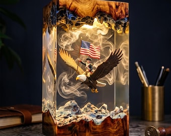 American Leader and Bald Eagle Resin Lamp, LED Night Light, Patriotic USA Decor, Independence Celebration Gift For Americans
