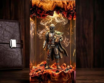 Space Knight Harzlampe, Stern LED-Nachtlicht, Epoxy Holz Schreibtisch Dekor Geschenk für Sci Fi Fantasy Filmfans, Spielzimmer und Schlafzimmerlampe