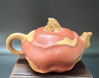 Handmade Yixing Zi Clay Teapot: Water Chestnut Hu , 120ml/cc Duan Clay Kungfu Tea Pot