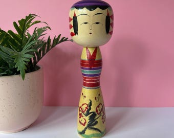 Kokeshi doll by Ogura Katsushi - Very pretty traditional Japanese doll - h260189